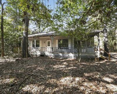 2 Bedroom 1BA 812 ft Single Family Home For Sale in HOLLY LAKE RANCH, TX