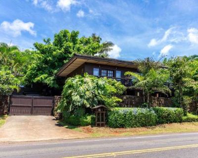 4 Bedroom 2.5BA 2140 ft Furnished Apartment For Rent in Honolulu County, HI