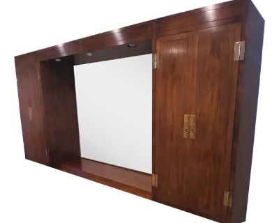 Henredon Walnut Scene One Queen-Size Campaign Bedroom Set 6pc