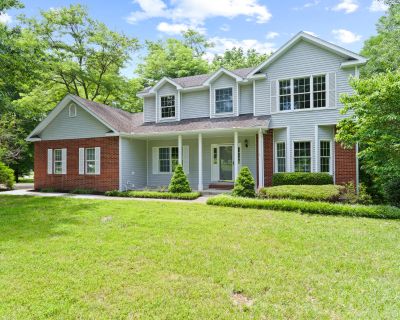 4 Bedroom 3BA 3236 ft Single Family House For Sale in Columbia, MO