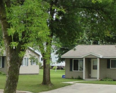 1 Bedroom 1BA 600 ft Apartment For Rent in Grove City, MN