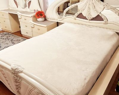 Maneesha (Has an Apartment) on iROOMit. Room in the 1 Bedroom 1BA Apartment...