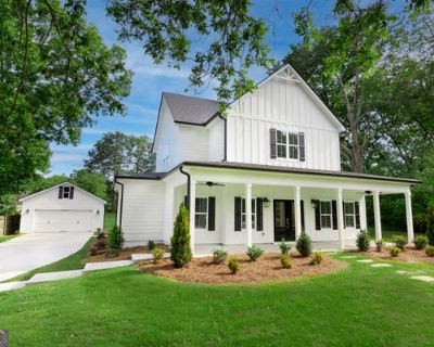 4 Bedroom 4BA 2600 ft Single Family Home For Sale in MORELAND, GA