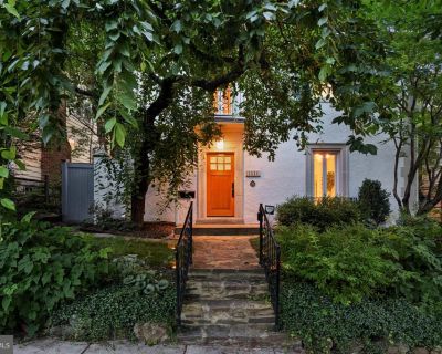 3 Bedroom 3BA 2484 ft Single Family House For Sale in Washington, DC