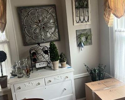 ROCKVILLE CENTRE TAG SALE HOSTED BY INVITED SALES BY TRACY JORDAN