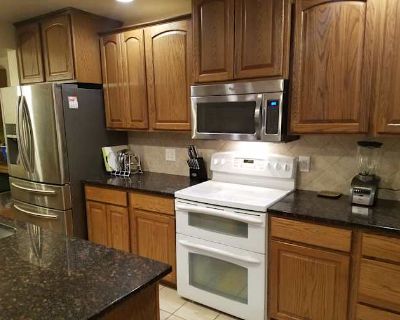 Private room with own bathroom in a House with 3 roomies, Wichita, KS 67204
