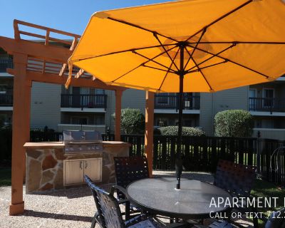 2 Bedroom 2BA 879 ft Apartment For Rent in Galveston, TX