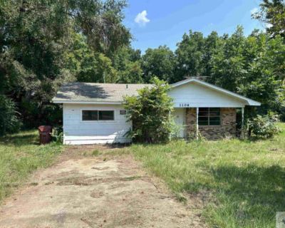 3 Bedroom 1BA 1301 ft Single Family Home For Sale in QUEEN CITY, TX