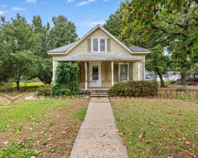 2 Bedroom 1BA 952 ft Pet-Friendly Apartment For Rent in Haven, KS