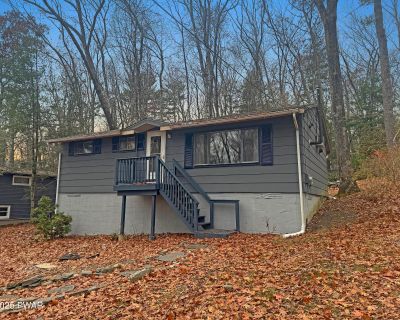 2 Bedroom 1BA 800 ft Single Family House For Rent in Dingmans Ferry, PA