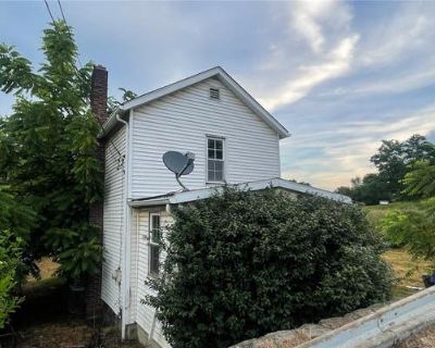 2 Bedroom 1BA 1272 ft Single Family Home For Sale in ELLWOOD CITY, PA