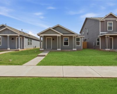 3 Bedroom 2BA 1450 ft Single Family House For Rent in Kyle, TX