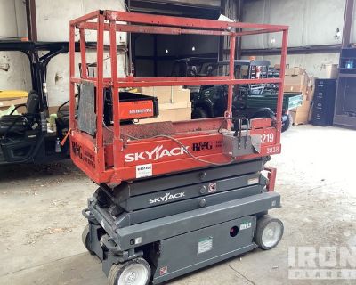 2017 Skyjack SJIII 3219 Electric Scissor Lift