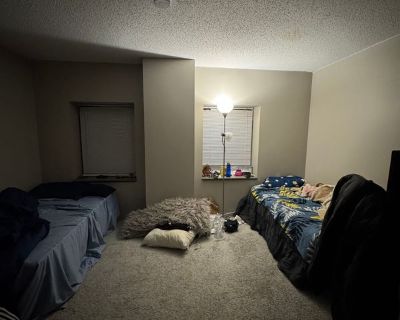 Student at csu university Doing bachelors Need 4 roommates as soon as possible. 2 Bedroom. 2 Bathroom