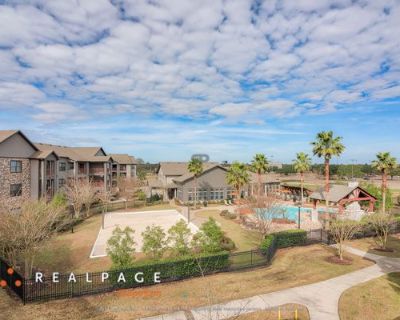 Jesse Demars (Has an Apartment) on iROOMit. Room in the 2 Bedroom 2BA Apartment...