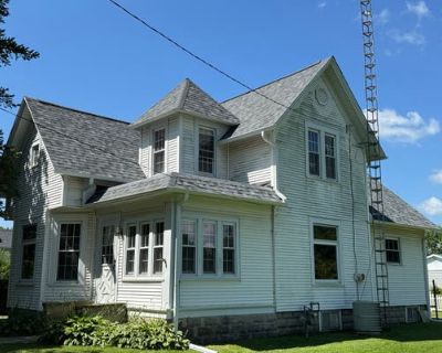 4 Bedroom 1BA 1583 ft Single Family Home For Sale in SUBLETTE, IL