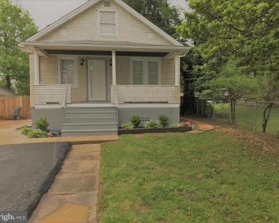 2 Bedroom 1BA 600 ft Apartment For Rent in Baltimore, MD