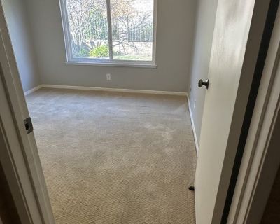 Unfurnished Room for Rent - Beautiful home in nice neighborhood