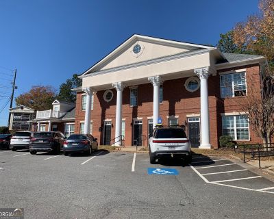 900 ft Commercial Property For Rent in Kennesaw, GA