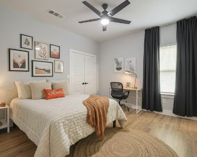 Furnished Room for Rent - Newly Built Home! Huge Rooms With All Private Bat