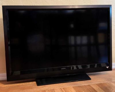 FREE Vizio VL420M 42 LCD HDTV