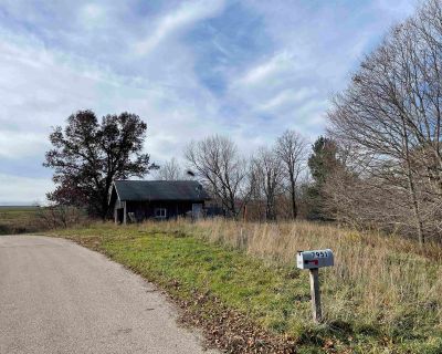 Lots and Land For Sale in Bloomington, WI