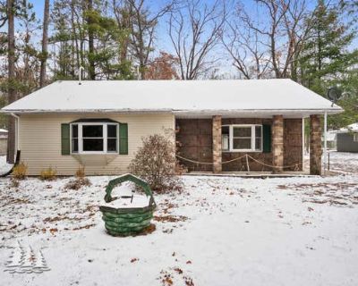 2 Bedroom 1BA 1215 ft Single Family Home For Sale in LEWISTON, MI