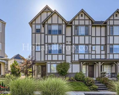 3 Bedroom 3.5BA 1589 ft Apartment For Rent in Bethany, OR