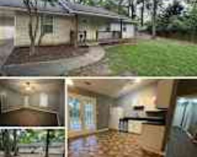 3 Bedroom 2BA 1188 ft² Pet-Friendly House For Rent in Athens, GA 100 Northside Dr