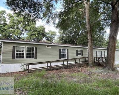 4 Bedroom 2BA 2432 ft Mobile Home For Sale in JESUP, GA