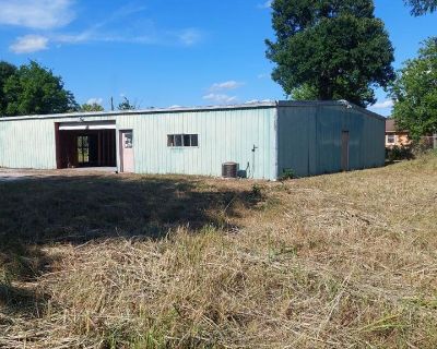 610 New York Street. Prime Investment or Lease Opportunity. Features over 0.3 acre lot with 3,750 sq ft (75' x 50') metal-frame warehouse Exceptional potential for investors, developers, or business owners. Versatile option for either residential investment or conversion into commercial space. The building, while in need of renovation, presents an outstanding opportunity for conversion into off...