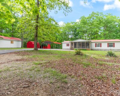 3 Bedroom 2BA 1782 ft Mobile Home For Sale in Dickson, TN