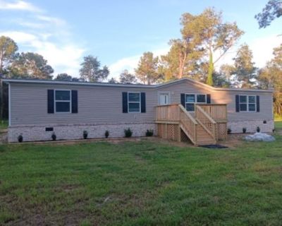 4 Bedroom 2BA 1904 ft Mobile Home For Rent in Santee, SC