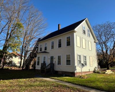 2 Bedroom 1BA 1100 ft Apartment For Rent in Troy, NH