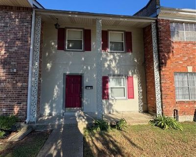 2 Bedroom 1BA 1171 ft Condo For Sale in Gretna, LA