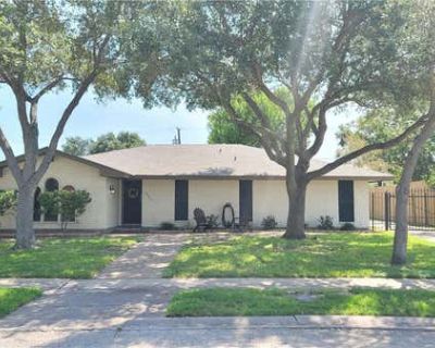 4 Bedroom 2BA 2207 ft Single Family Home For Sale in CORPUS CHRISTI, TX