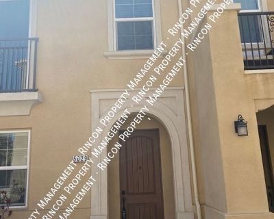 3 Bedroom 3BA 1873 ft Pet-Friendly Single-family home For Rent in Camarillo, CA