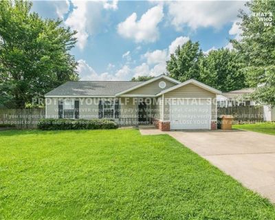 3 Bedroom 2BA 1136 ft Apartment For Rent in Fayetteville, AR