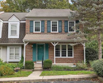 3 Bedroom 2.5BA 2075 ft Pet-Friendly Apartment For Rent in Pike Creek, DE