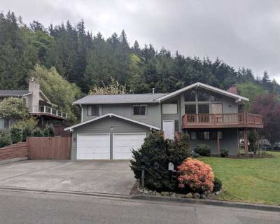 4213 Tyler Way. image_url. In unit laundry Patio / balcony Granite counters Dishwasher Dogs allowed Garage Unit Amenities dishwasher fireplace garbage disposal granite counters in unit laundry microwave oven patio / balcony range refrigerator recently renovated stainless steel Property Amenities parking garage dogs allowed. Pets allowed. 4 Bedroom. 2.5 Bathroom. 2088 ft