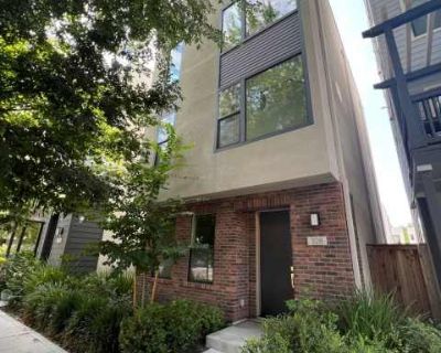 2 bedroom | 2.5 bathrooms | Home in Alkali Flat. With its gorgeous rivers and almond fields, Sacramento is a great place to call home. In unit laundry Patio / balcony Dishwasher Pet friendly Garage Air conditioning Unit Amenities air conditioning bathtub dishwasher in unit laundry microwave patio / balcony refrigerator Property Amenities pet friendly parking bike storage garage cats allowed dog...