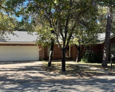 3 Bedroom 2BA 1933 ft Single Family Home For Sale in CISCO, TX