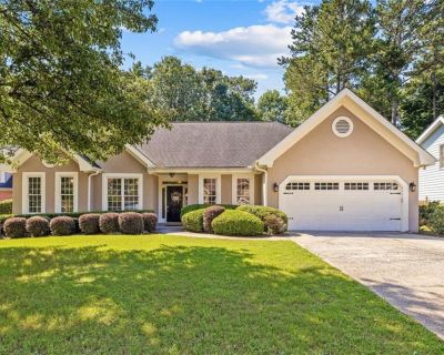 3 Bedroom 2BA 2302 ft Single Family House For Sale in Duluth, GA