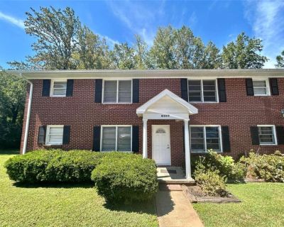 1 Bedroom 1BA 700 ft Apartment For Rent in Sugar Hill, GA