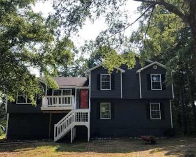 Available on: now. Furnished. No pets allowed. Parking available * Internet included * 40+ years welcome. A partial furnished bedroom & private bathroom available. The room has a double foam mattress. Carpet Floors. Front Window. Small TV with table. 2 Night stands. Furniture can be relocated. The main level home is the kitchen and living room area. The upper level has 3 bedrooms. One bedroom i...