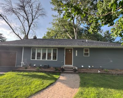 4 Bedroom 2BA 2015 ft Single Family Home For Sale in HUDSON, WI