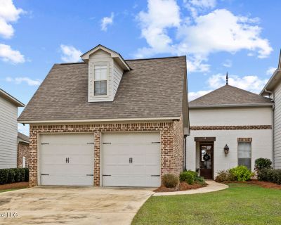 3 Bedroom 3BA 1799 ft Townhouse For Sale in Madison, MS