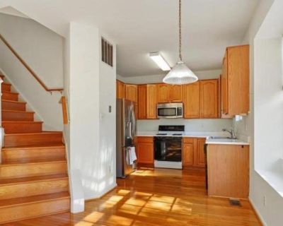 3 Bedroom 4BA House For Rent in Centreville, VA