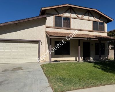 2 Bedroom 1BA 1144 ft Pet-Friendly Townhouse For Rent in Lancaster, CA
