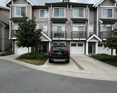 3 Bedroom 1500 ft Town House For Rent in Langley Township, British Columbia